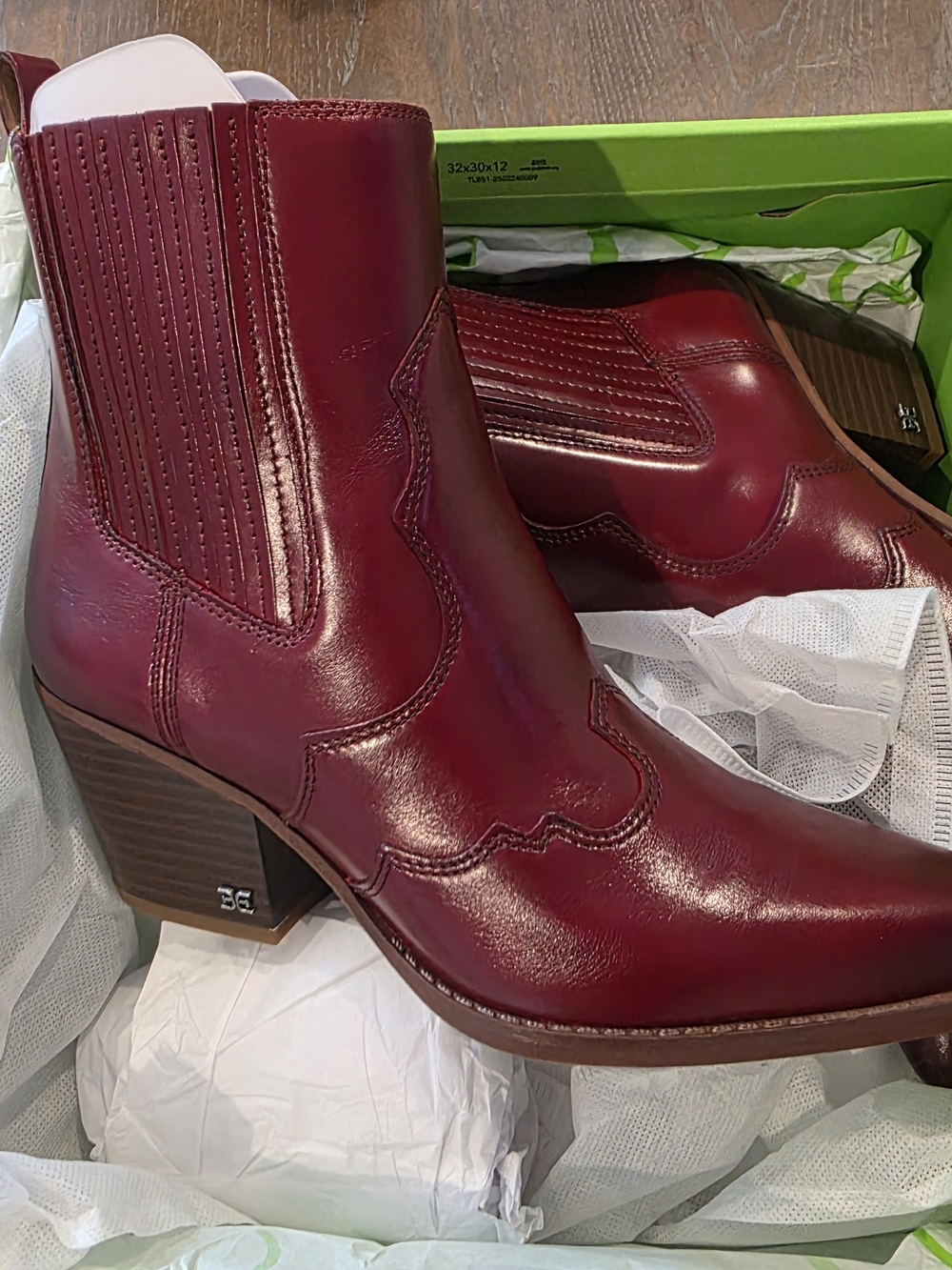 NEW IN THE BOX Sam Edelman Women's West Leather Ankle Boots - Picture 4 of 9